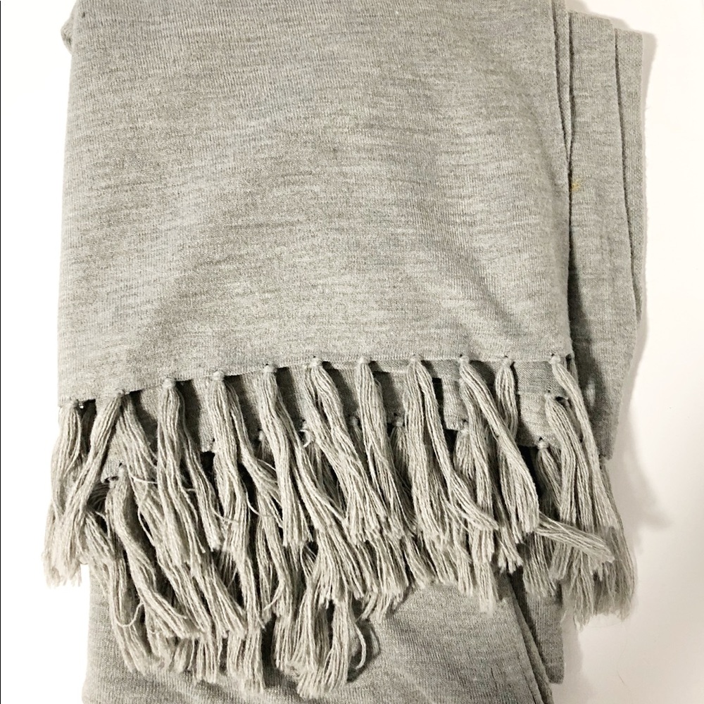 Grey wrap